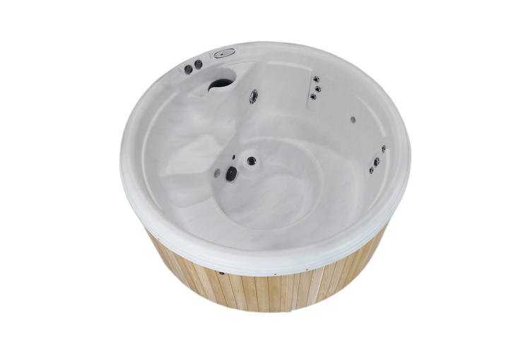 1510_Nordic_Hot_tubs_leisurecraft_europe_impulse_DP_red_cedar_whirlpool_classic_serie.25181ccd9a37c1410e535b0f0bdbb4c2